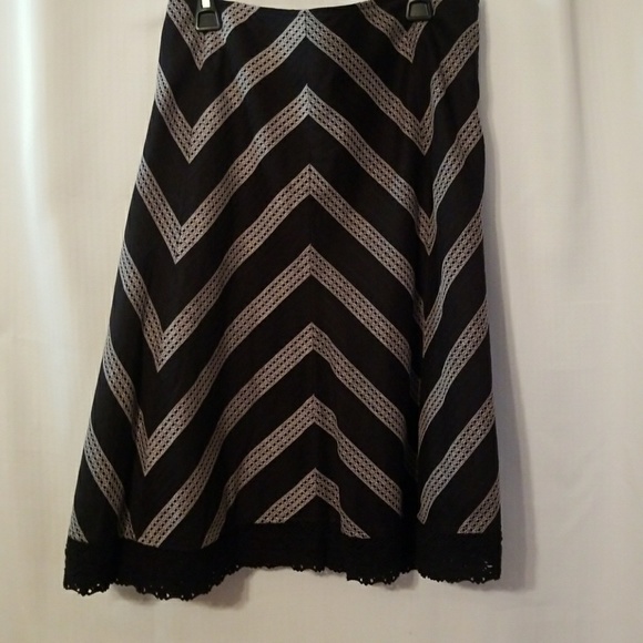 Dress Barn Dresses & Skirts - Dressbarn skirt sz 14